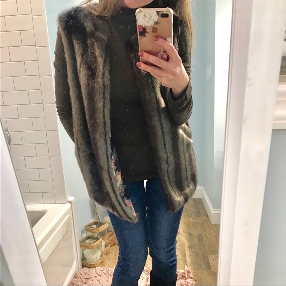 Faux Fur Vest Max Studio NWOT Small